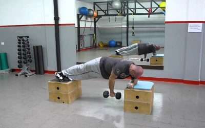 Entrenamiento de Core: Plancha lateral y rotación con mancuerna