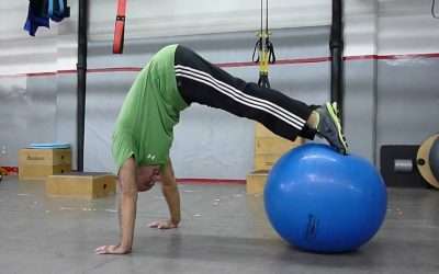 Entrenamiento Inteligente: Pike+Roll-Out con Pelota Suiza
