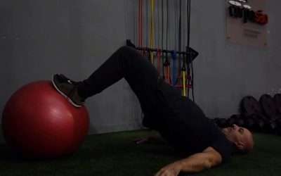 Entrenamiento Inteligente: Progresión de Puentes Supinos con Fit Ball
