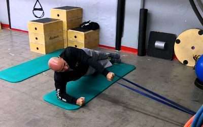 Entrenamiento Inteligente: puente lateral con remo